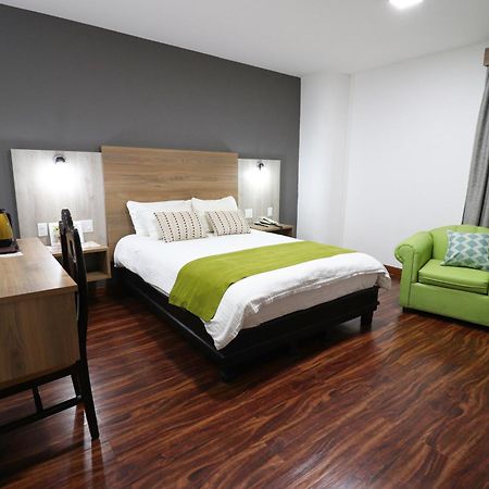 Hotel Puerta Del Sol เดวิด ภายนอก รูปภาพ