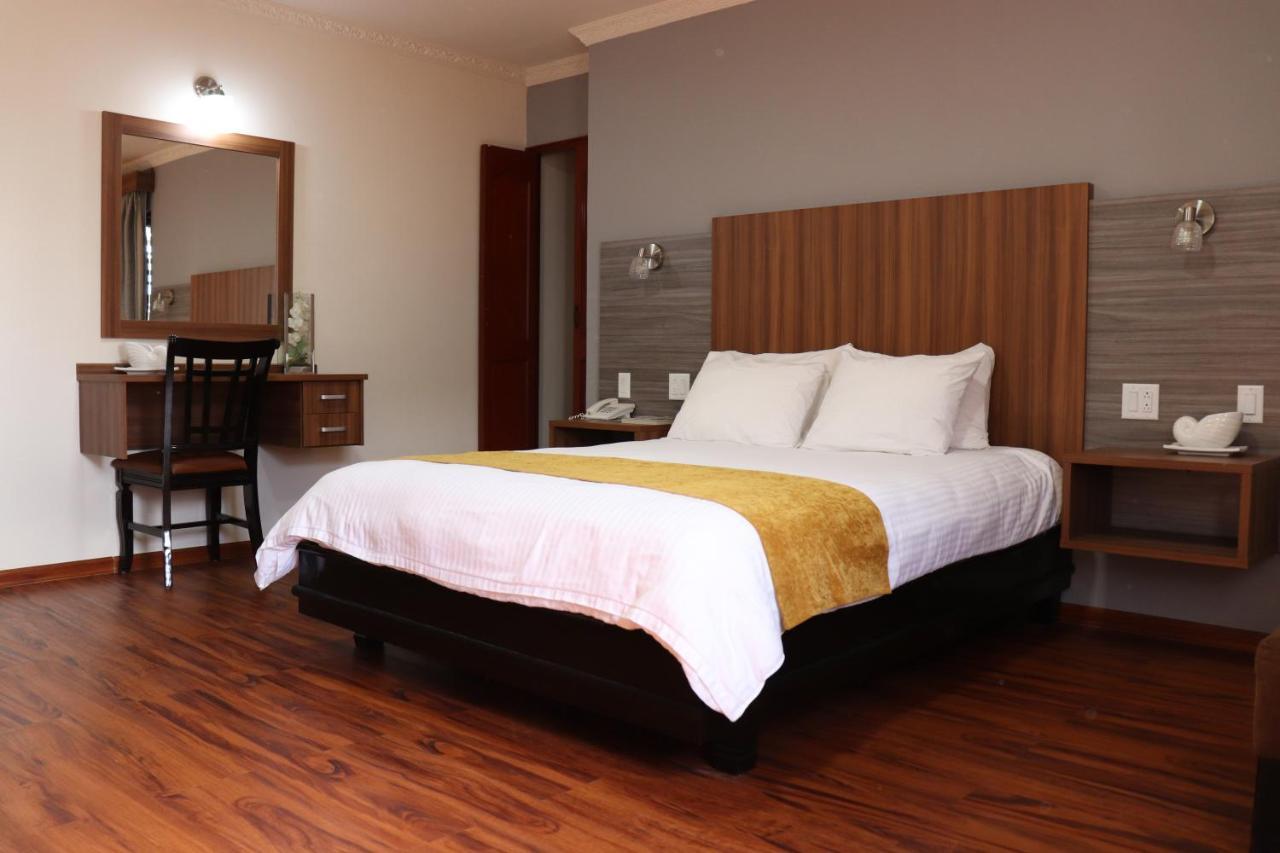 Hotel Puerta Del Sol เดวิด ภายนอก รูปภาพ