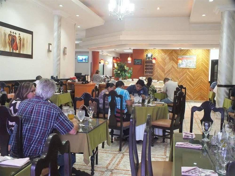 Hotel Puerta Del Sol เดวิด ภายนอก รูปภาพ