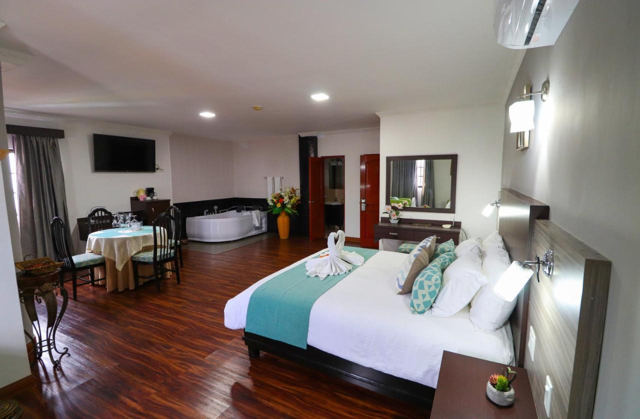 Hotel Puerta Del Sol เดวิด ภายนอก รูปภาพ