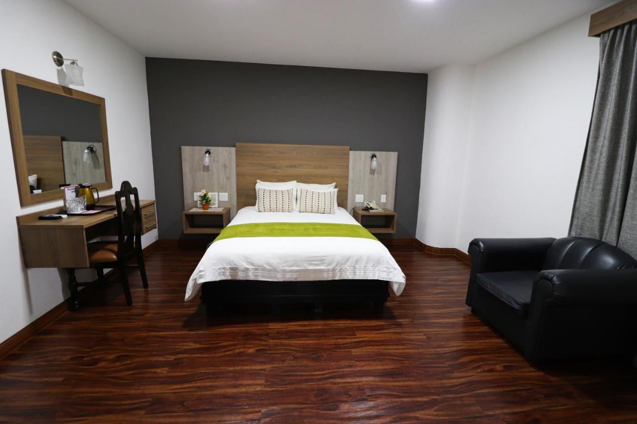 Hotel Puerta Del Sol เดวิด ภายนอก รูปภาพ