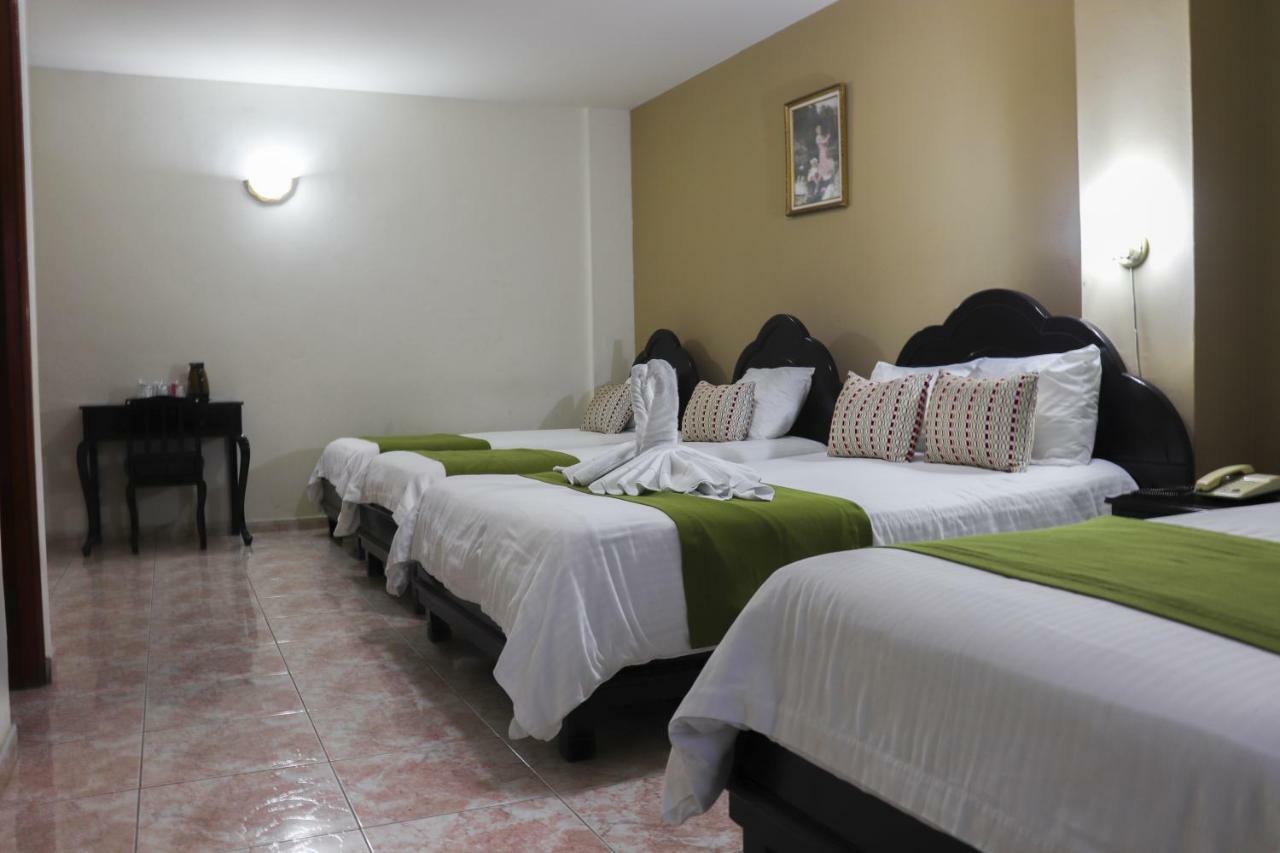 Hotel Puerta Del Sol เดวิด ภายนอก รูปภาพ
